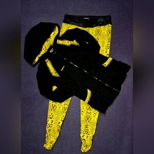 *NWOT* Bebe Sport 2-PC Black/Tiger Print Hooded Jacket & Leggings - XS/S.